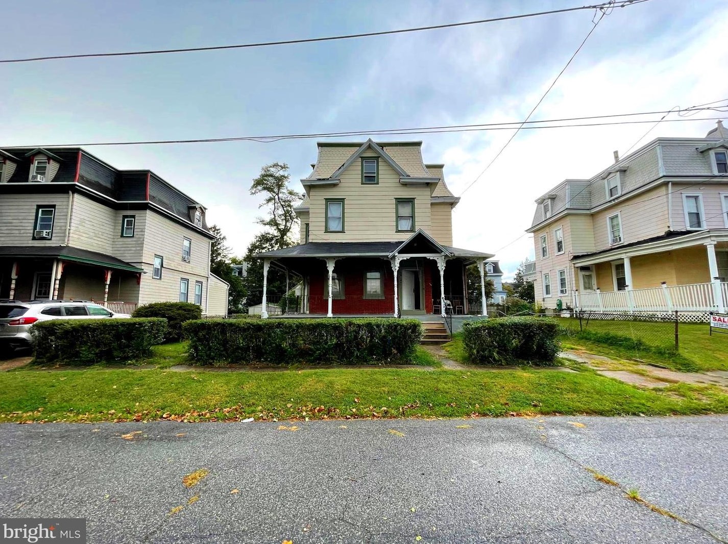 6506 Fairhill St, Philadelphia, PA 19126-3849