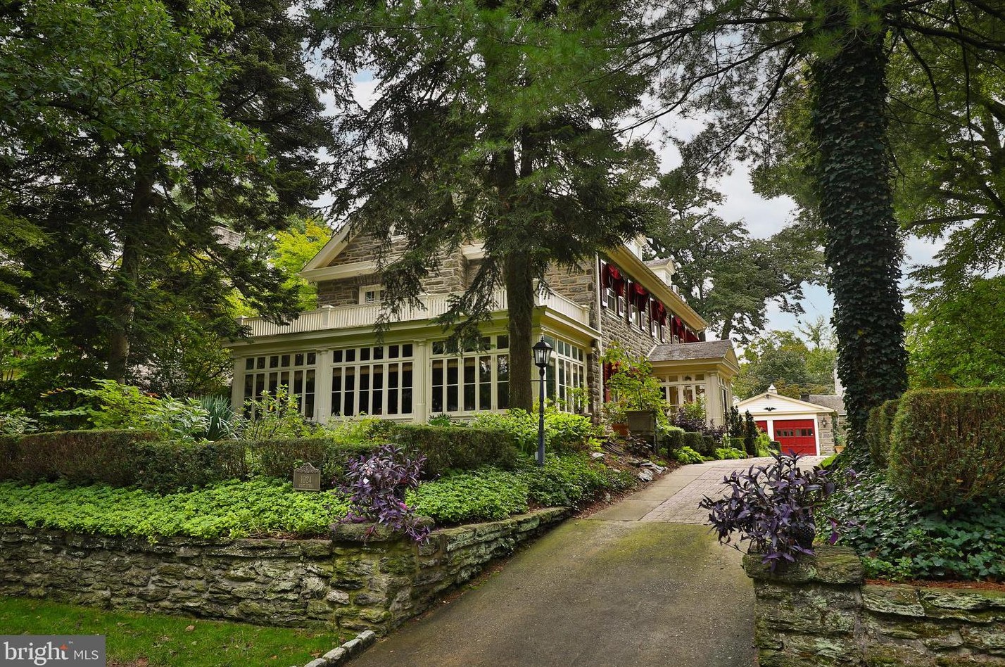 1024 Upsal St, Philadelphia, PA 19119-3715