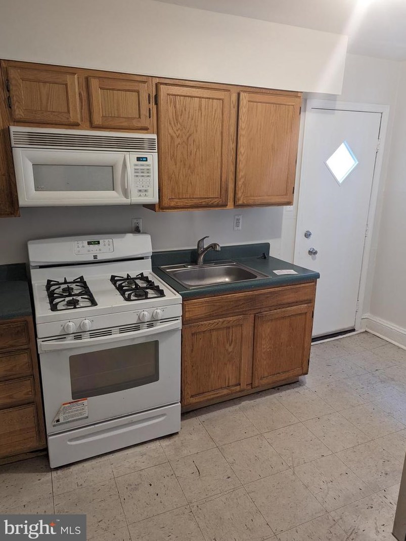 213 Horton St, Philadelphia PA 19139-1118 exterior