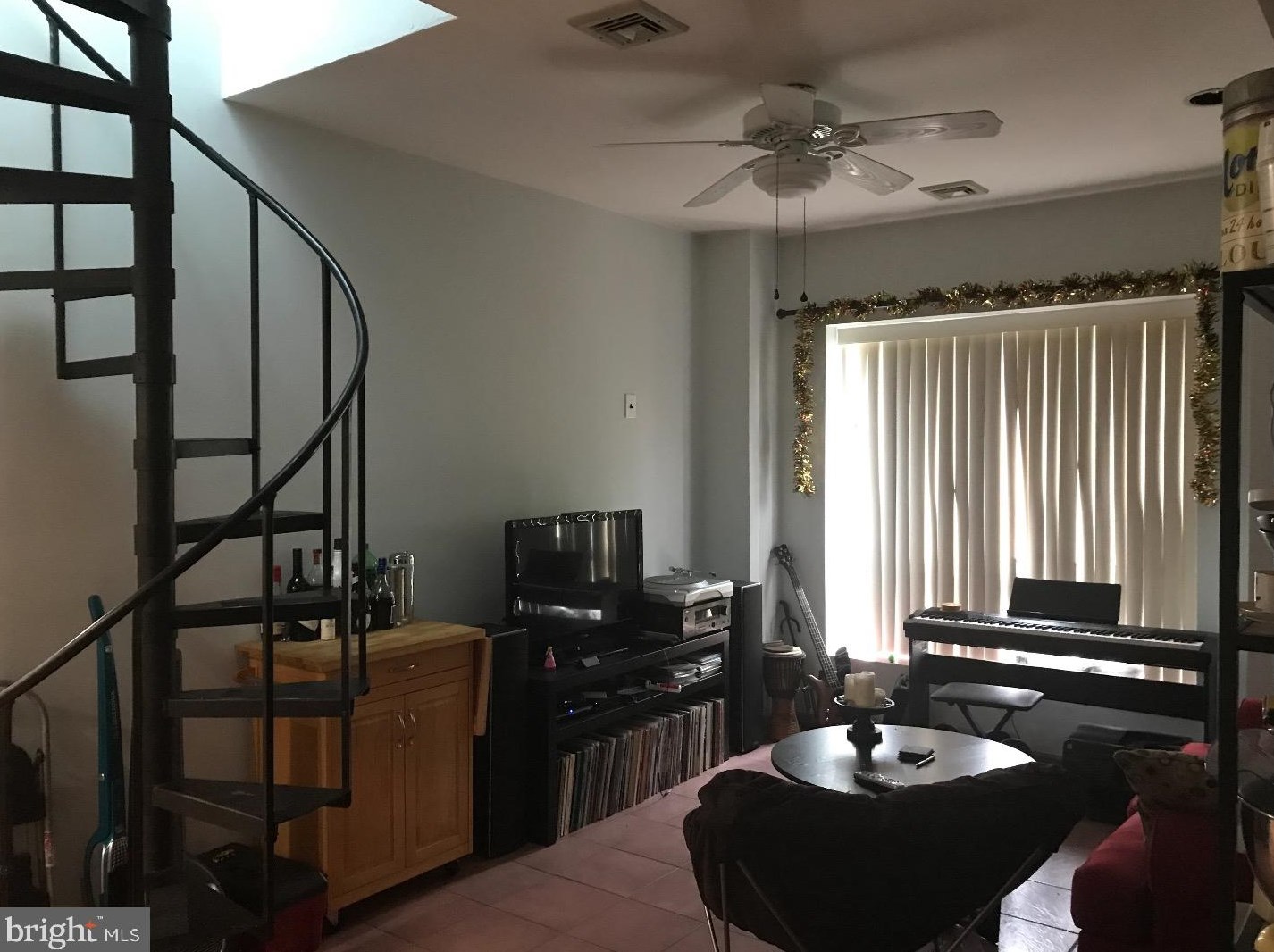 763 S 8th St #f5, Philadelphia, PA 19147