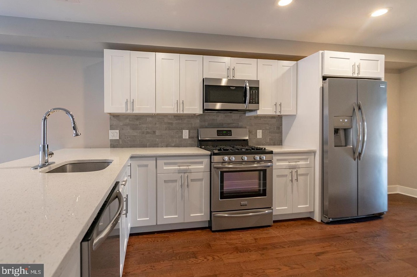 1250 25th St, Philadelphia PA 19121-4823 exterior