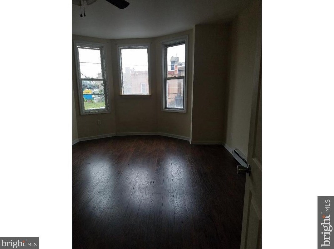 853 Westmoreland St, Philadelphia PA  19134-1924 exterior