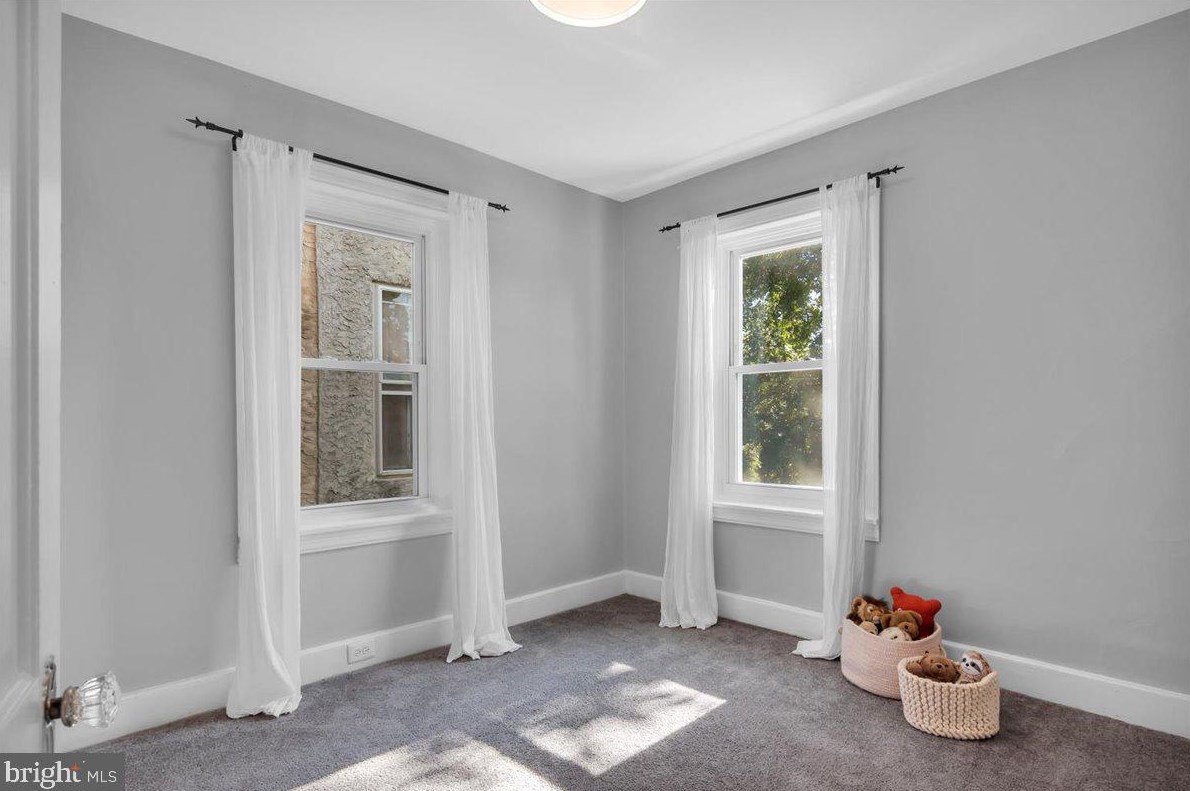 128 Pomona St, Philadelphia PA  19144-1916 exterior