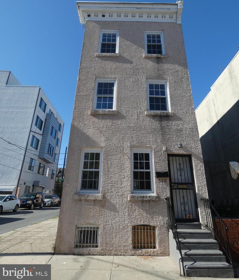 520 Natrona St, Philadelphia PA  19104-2521 exterior