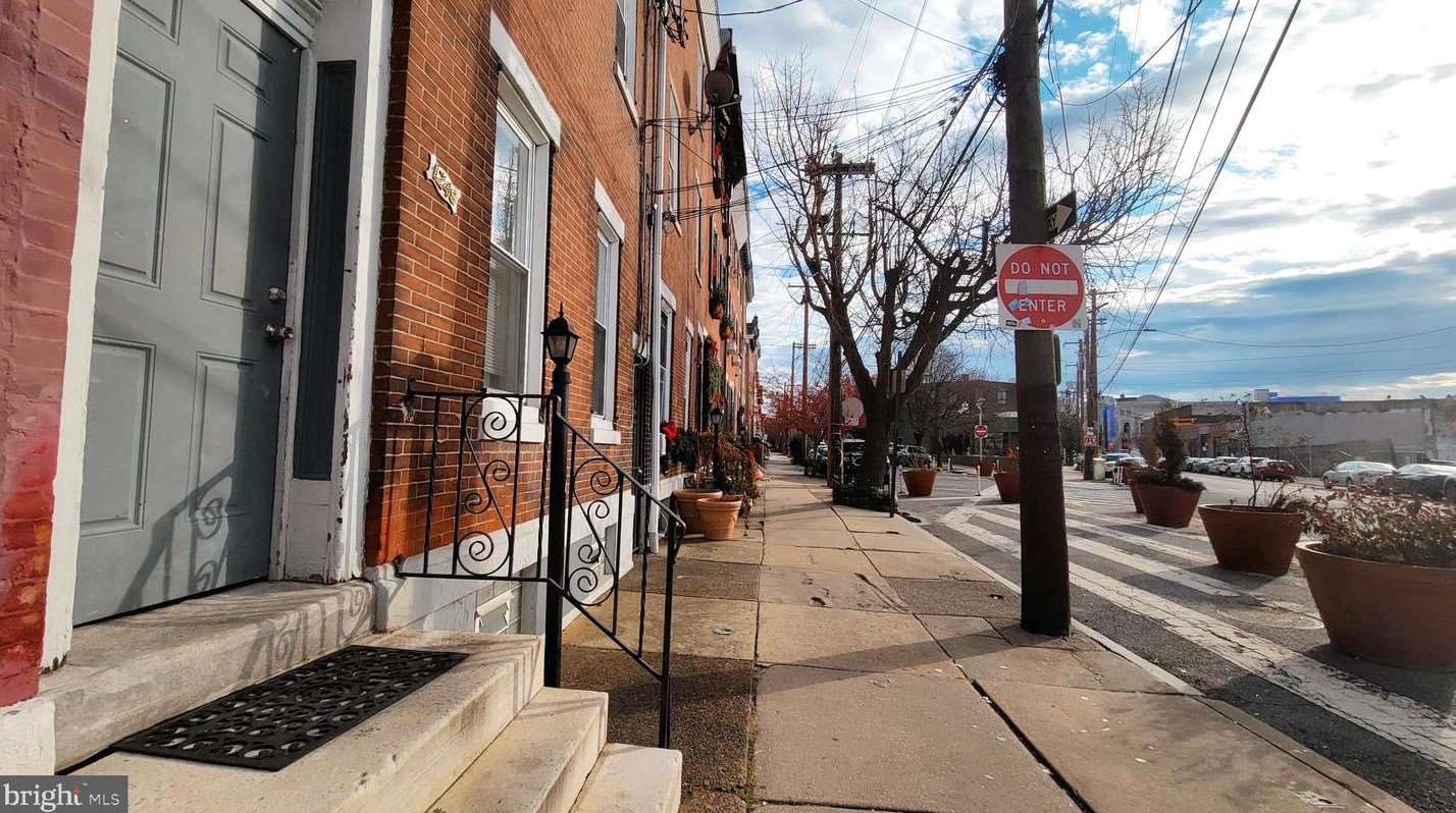 1249 Shackamaxon St, Philadelphia PA  19125-3939 exterior