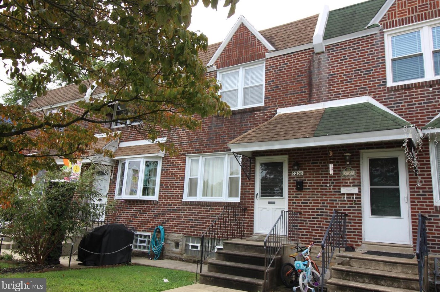 3230 Fordham Rd, Philadelphia, PA 19114-3805