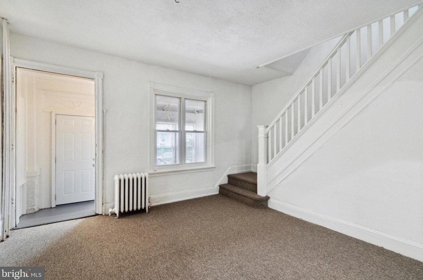 5915 Vine St, Philadelphia, PA 19139-1241