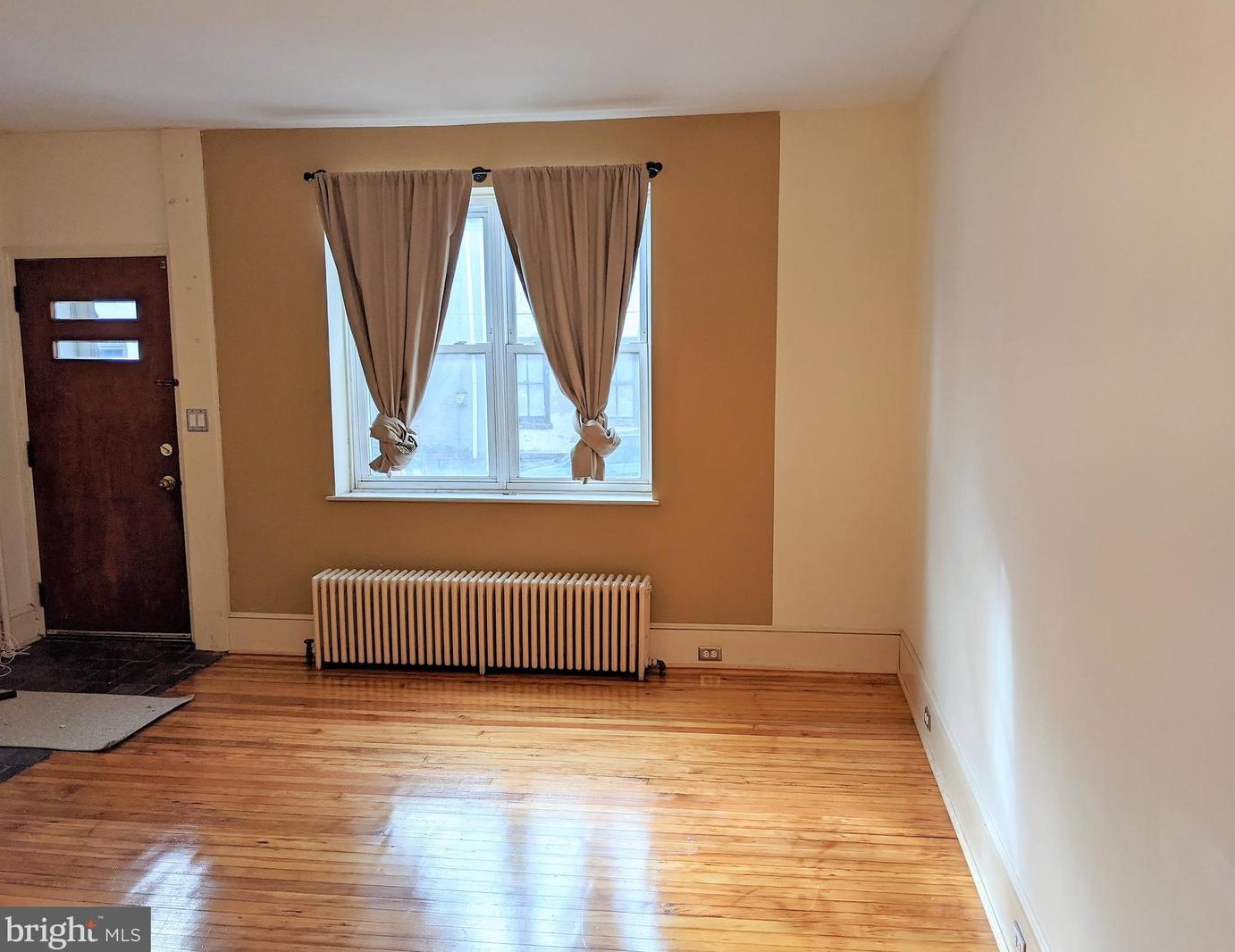 4811 Umbria St, Philadelphia PA  19127-1916 exterior