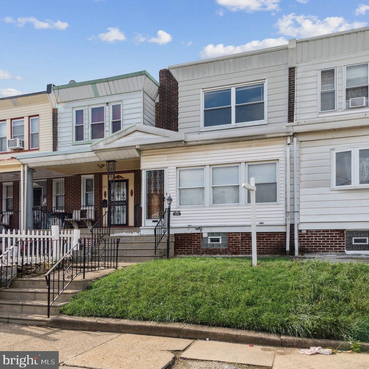 580 Cheltenham Ave, Philadelphia, PA 19126-3044