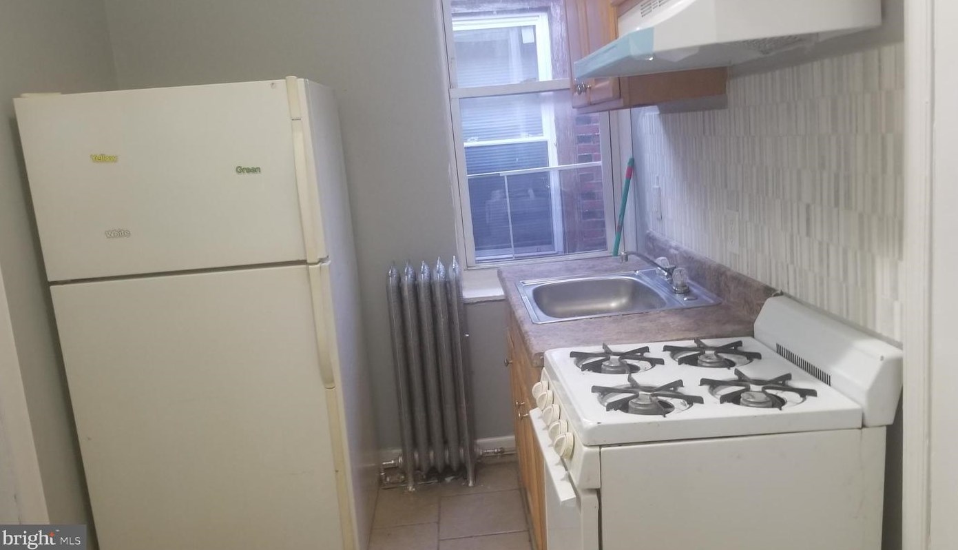 7020 Woodland Ave #3, Philadelphia, PA 19142