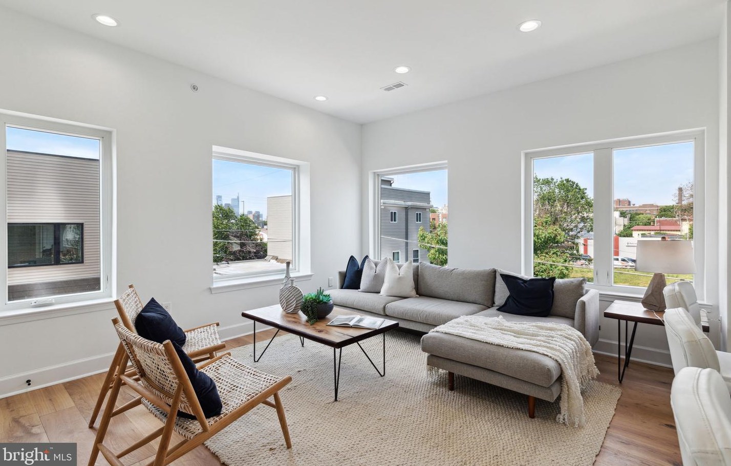 2012 N 5th St #3b, Philadelphia, PA 19122