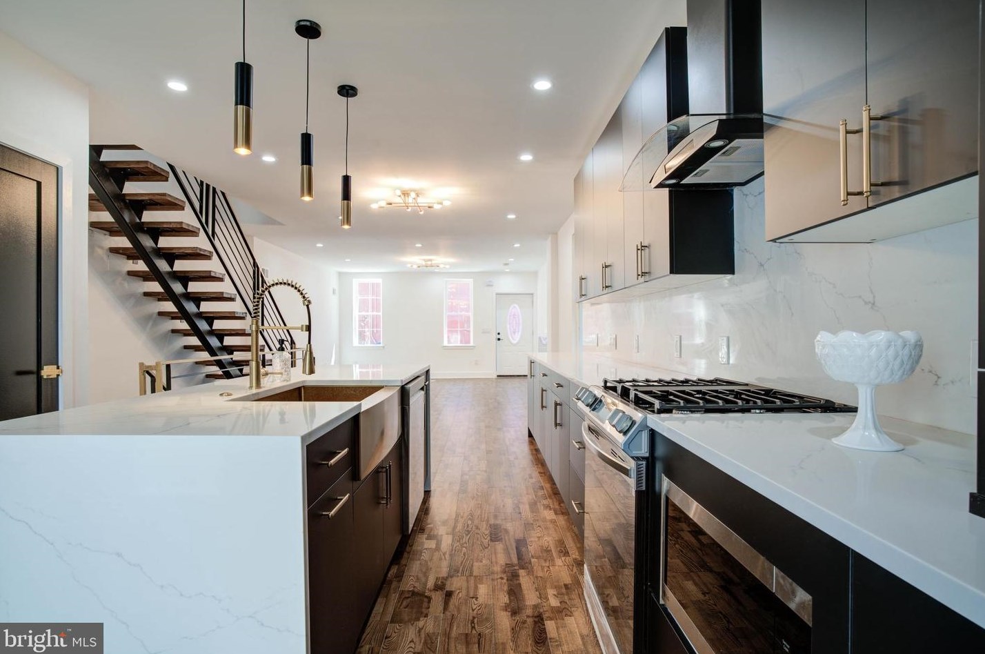3038 Salmon St, Philadelphia PA  19134-5828 exterior