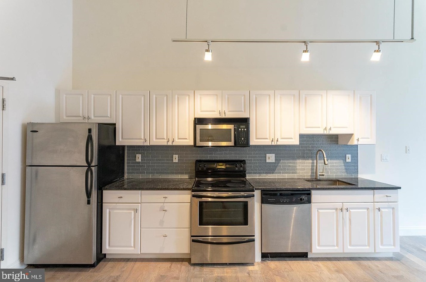 720 N 5th St #unit 205, Philadelphia, PA 19123