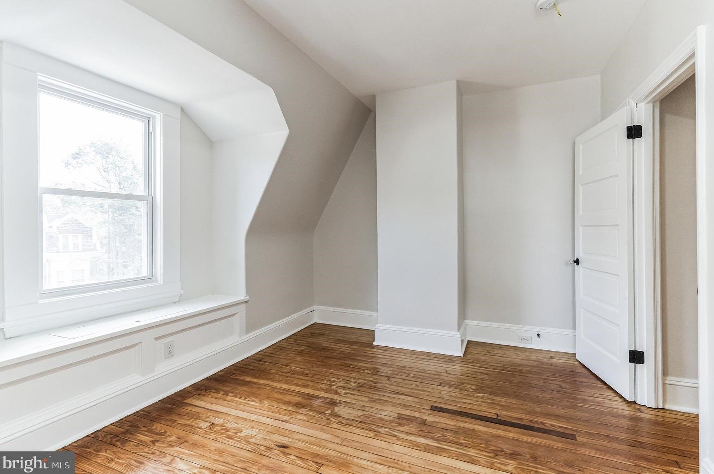 49 Westview St, Philadelphia PA  19119-2629 exterior