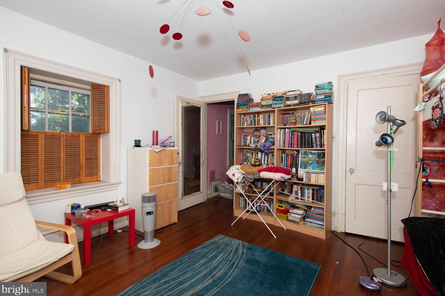 3815 Stokley St, Philadelphia PA  19129-1140 exterior