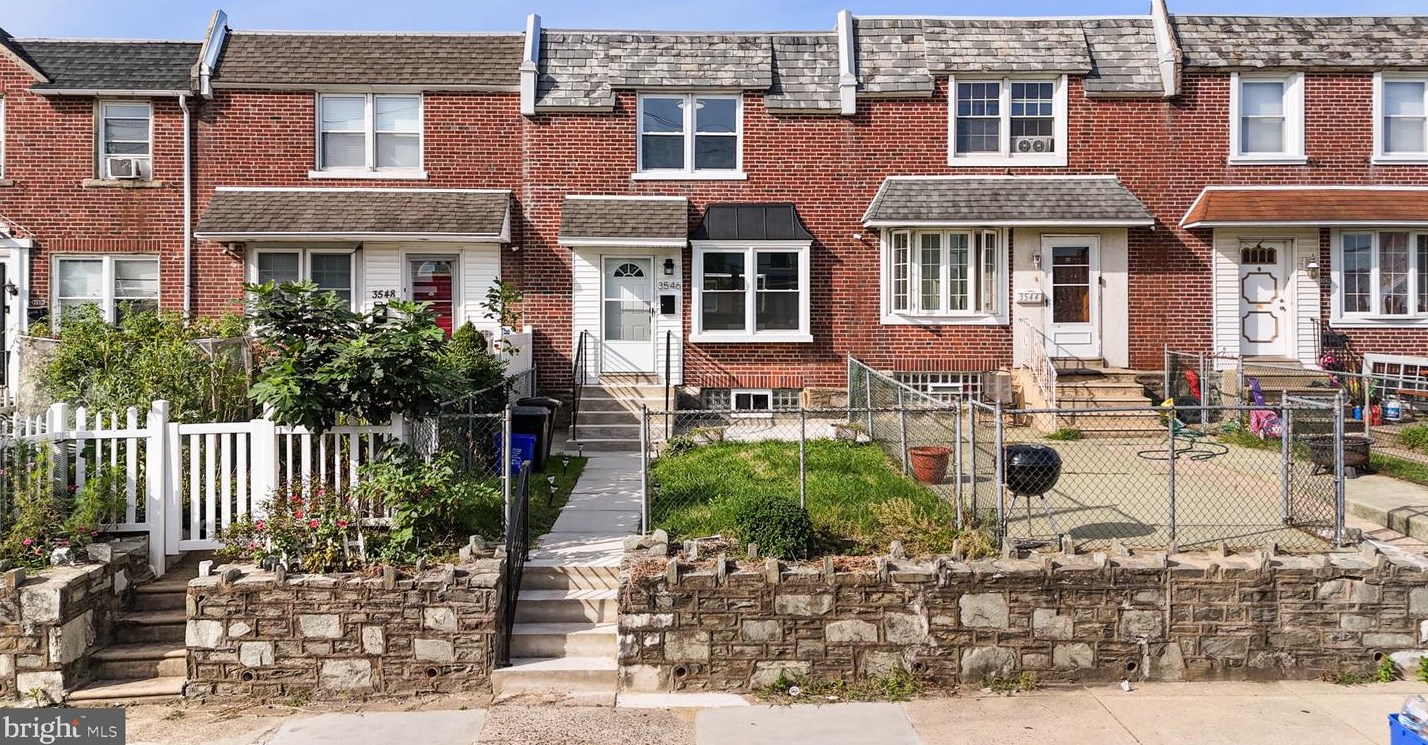 3546 Meridian St, Philadelphia, PA 19136-3531