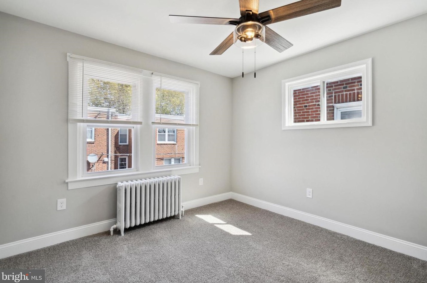 917 Sanger St, Philadelphia PA 19124-1106 exterior