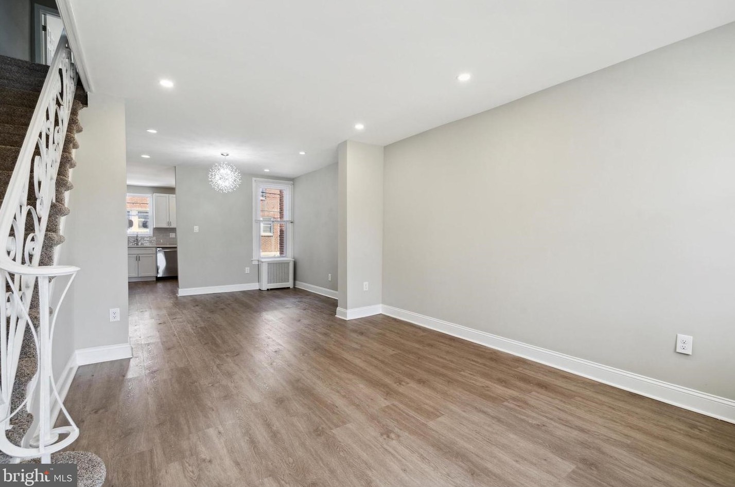 917 Sanger St, Philadelphia PA 19124-1106 exterior