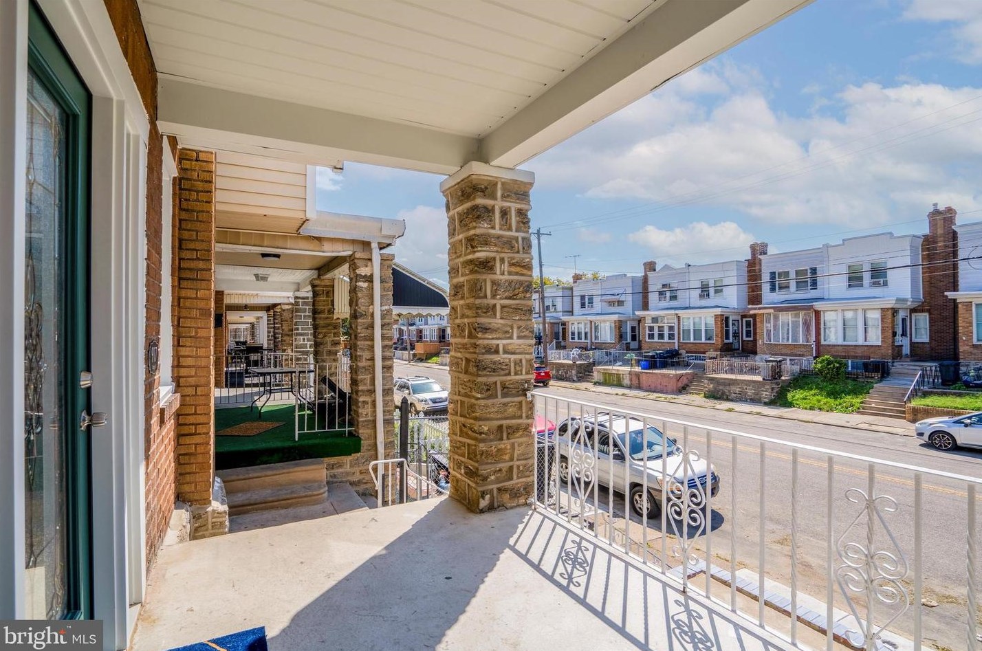 917 Sanger St, Philadelphia, PA 19124-1033