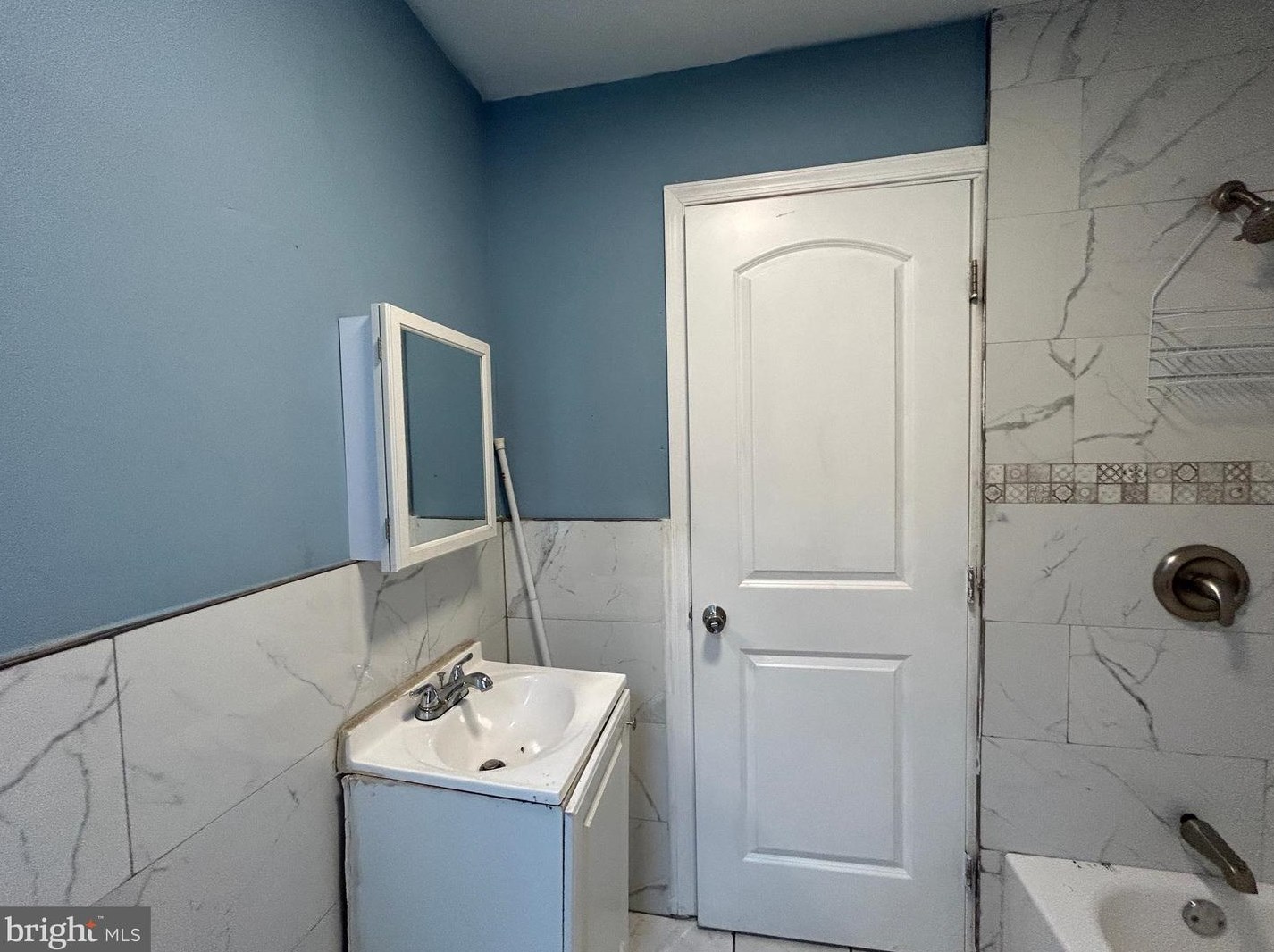 213 Wanamaker St, Philadelphia PA  19139-1246 exterior
