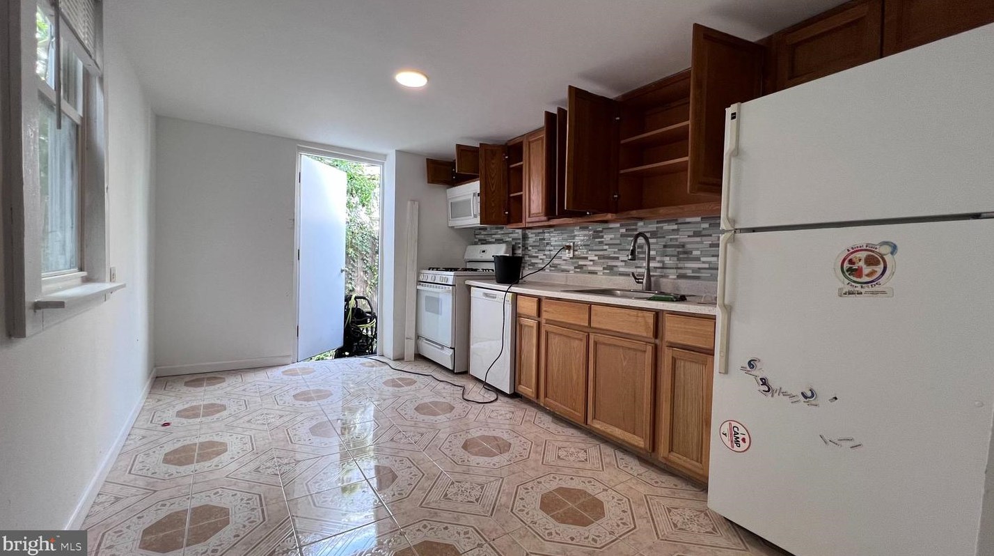 1210 S Bucknell St, Philadelphia, PA 19146