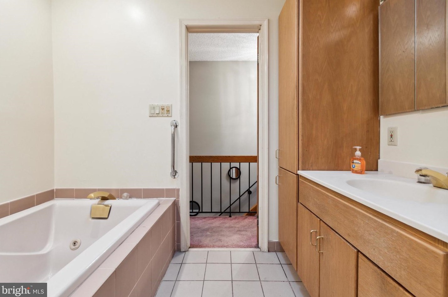 1743 Moyamensing Ave, Philadelphia PA  19148-1940 exterior