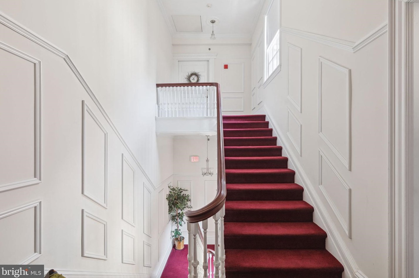 1112 Spruce St, Philadelphia, PA 19107-6008