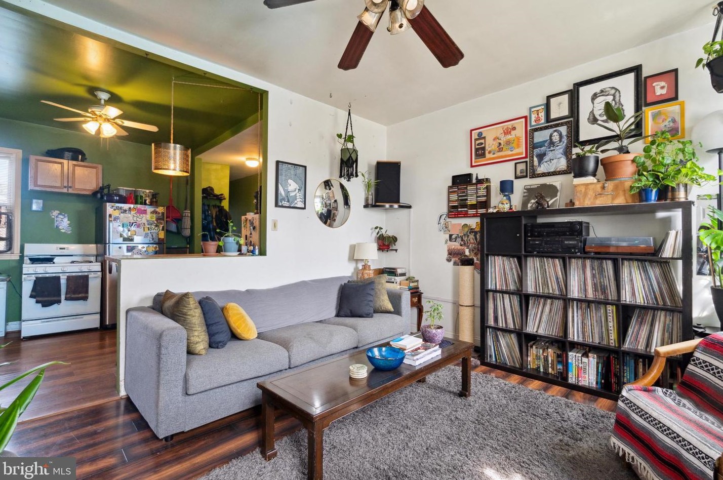 1908 19th St, Philadelphia, PA 19145-2812