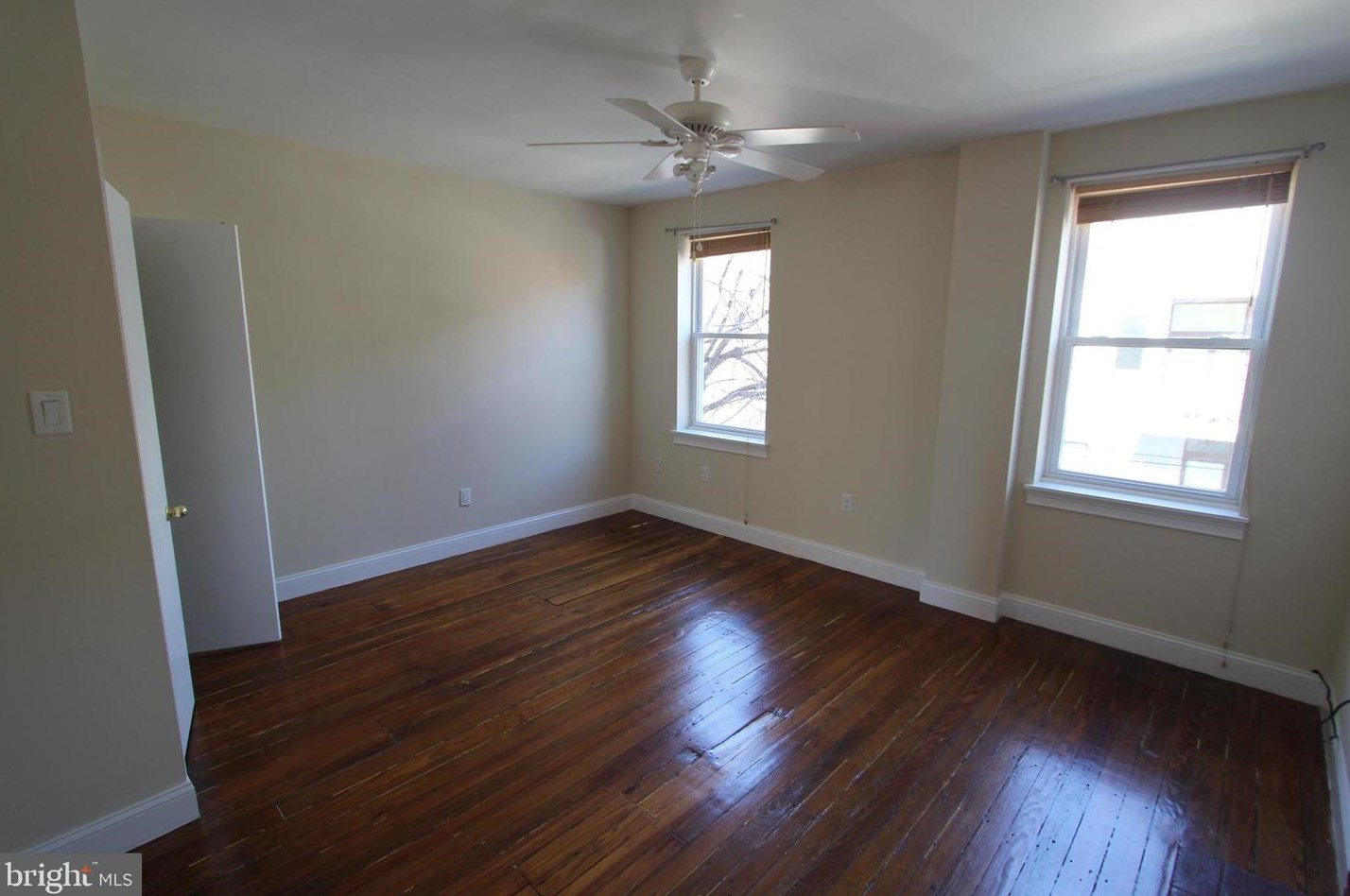 1620 Fitzwater St #2nd Floor, Philadelphia, PA 19146