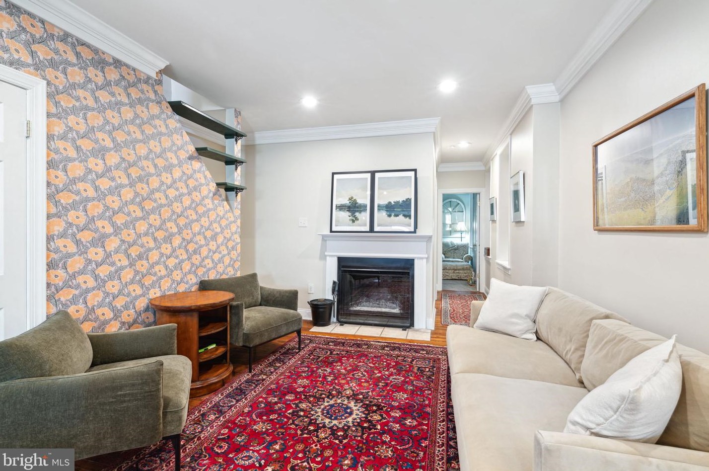 755 S 3rd St #a, Philadelphia, PA