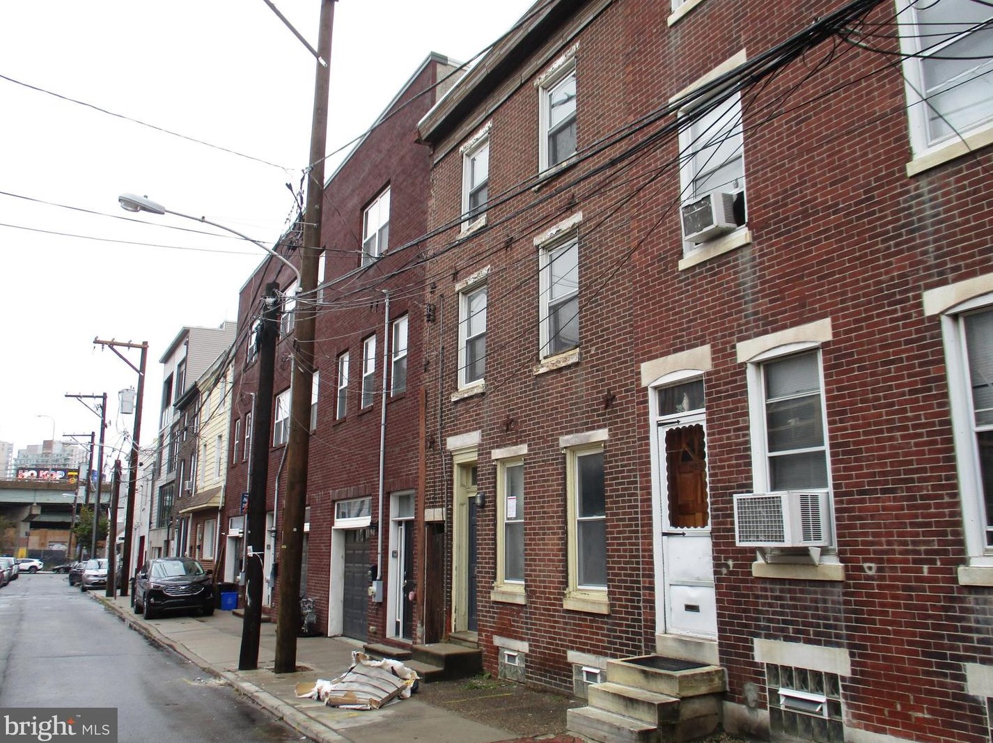 1124 Dunton St, Philadelphia, PA 19123-1703