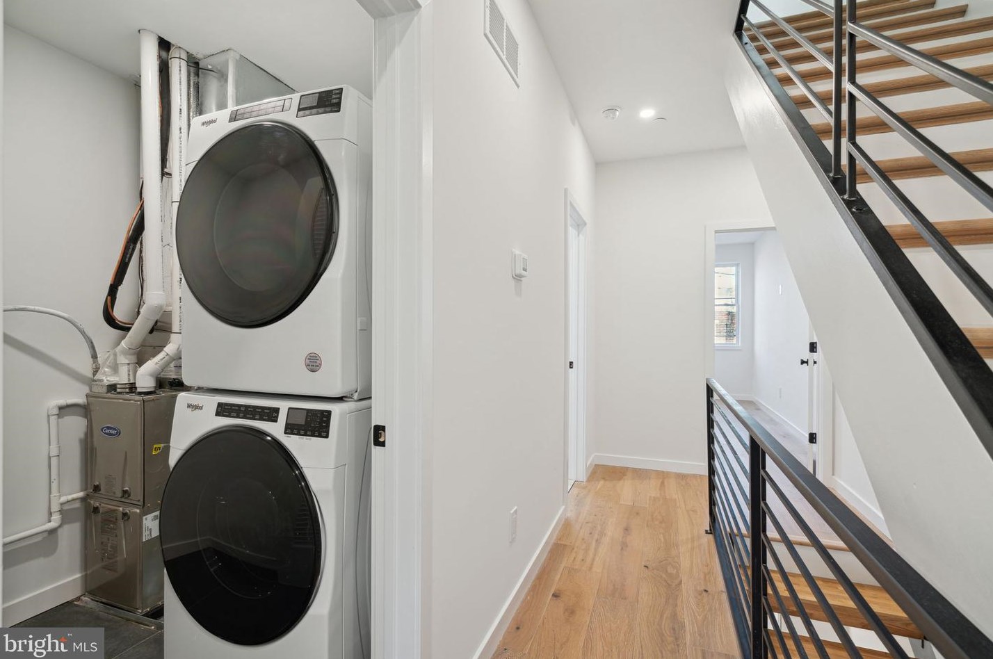 2945 Cambridge St, Philadelphia PA  19130-1115 exterior