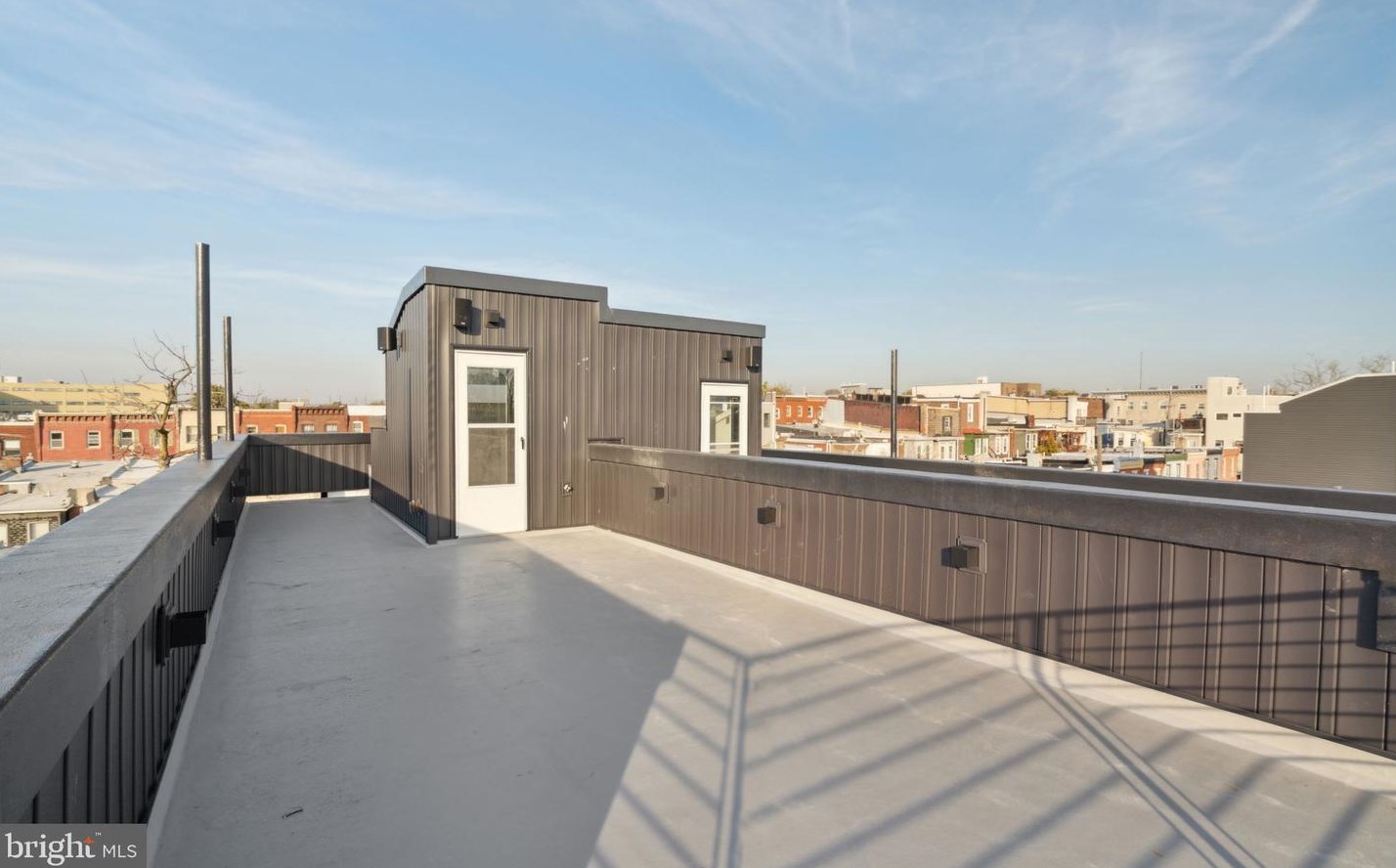 2945 Cambridge St, Philadelphia PA  19130-1115 exterior