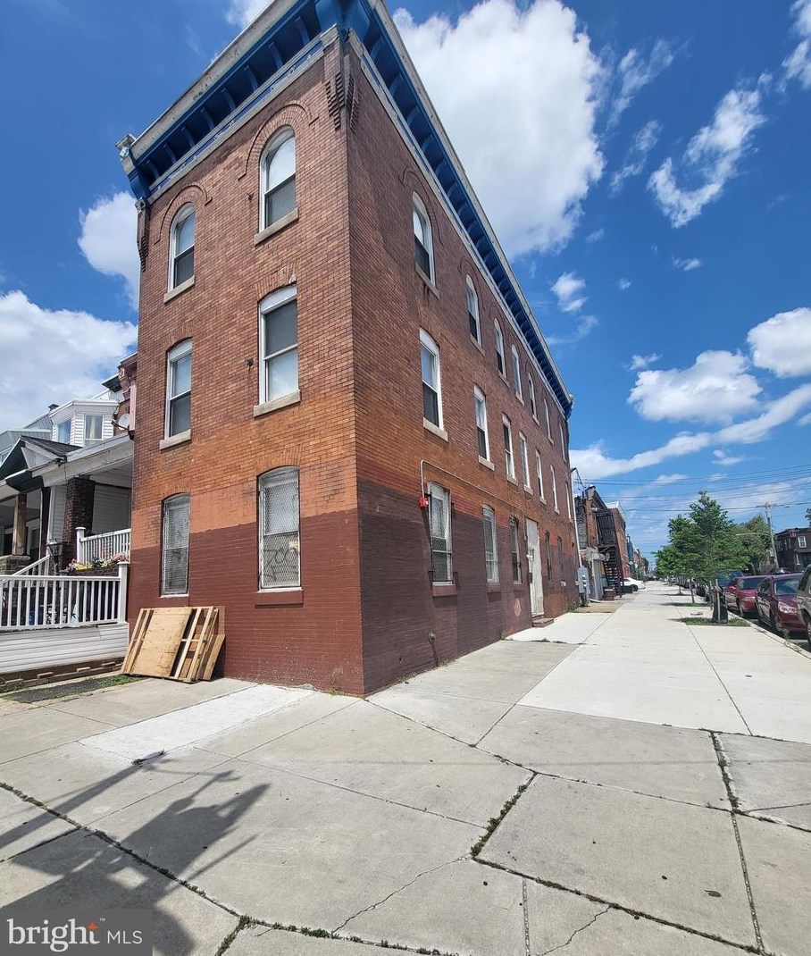 2061 S 58th St, Philadelphia, PA 19143