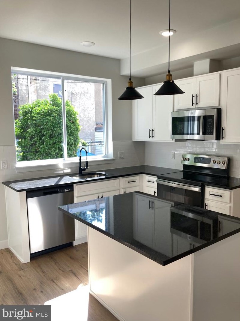 2123 Bellmore Ave, Philadelphia PA  19134-4110 exterior