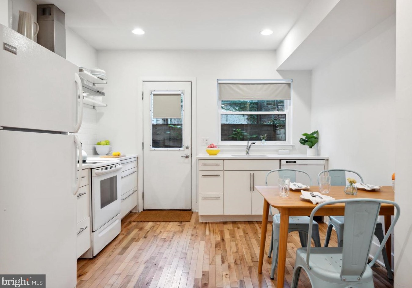 2143 Harold St, Philadelphia PA  19125-1413 exterior