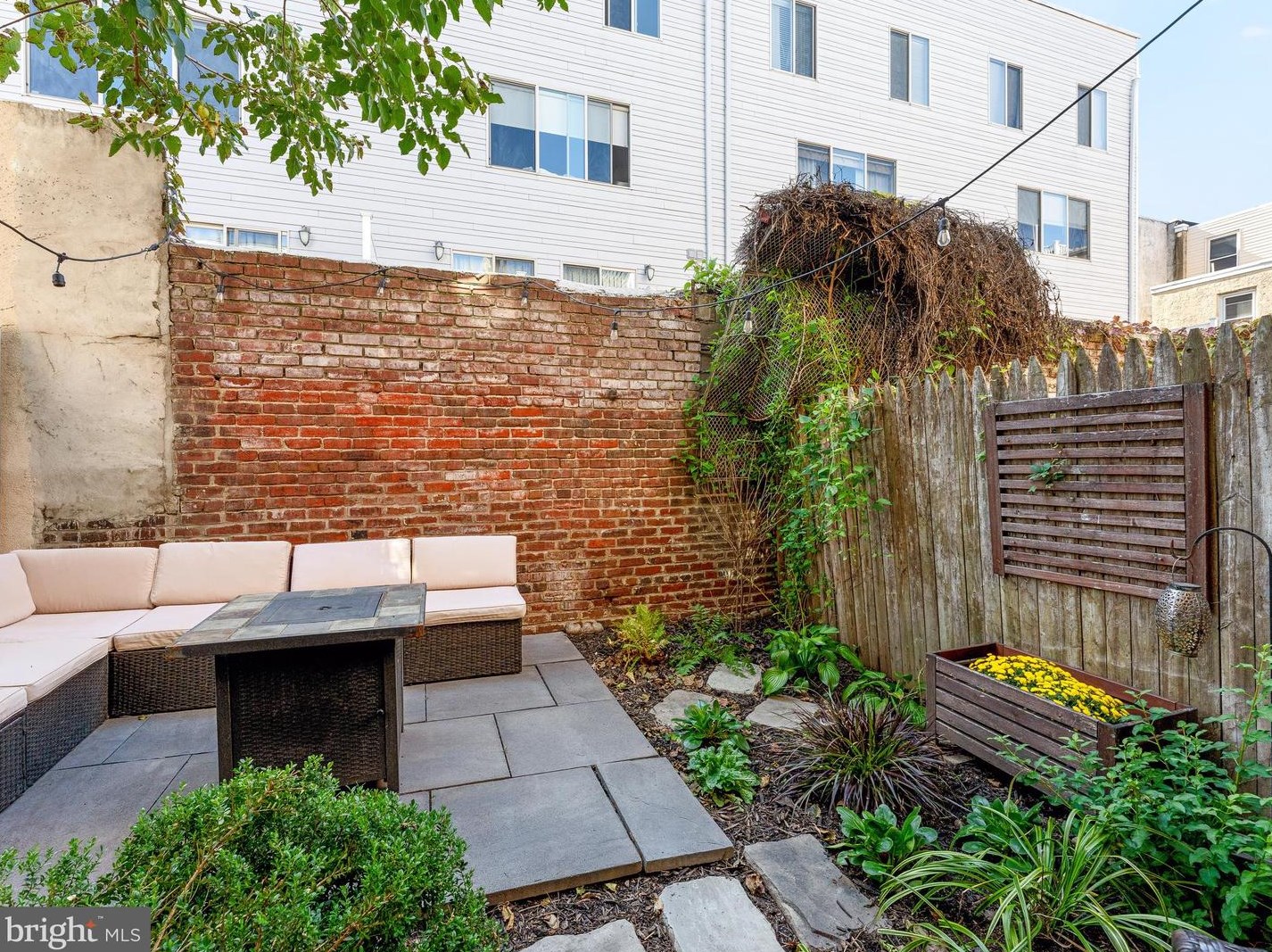 1732 Montrose St, Philadelphia PA  19146-1912 exterior