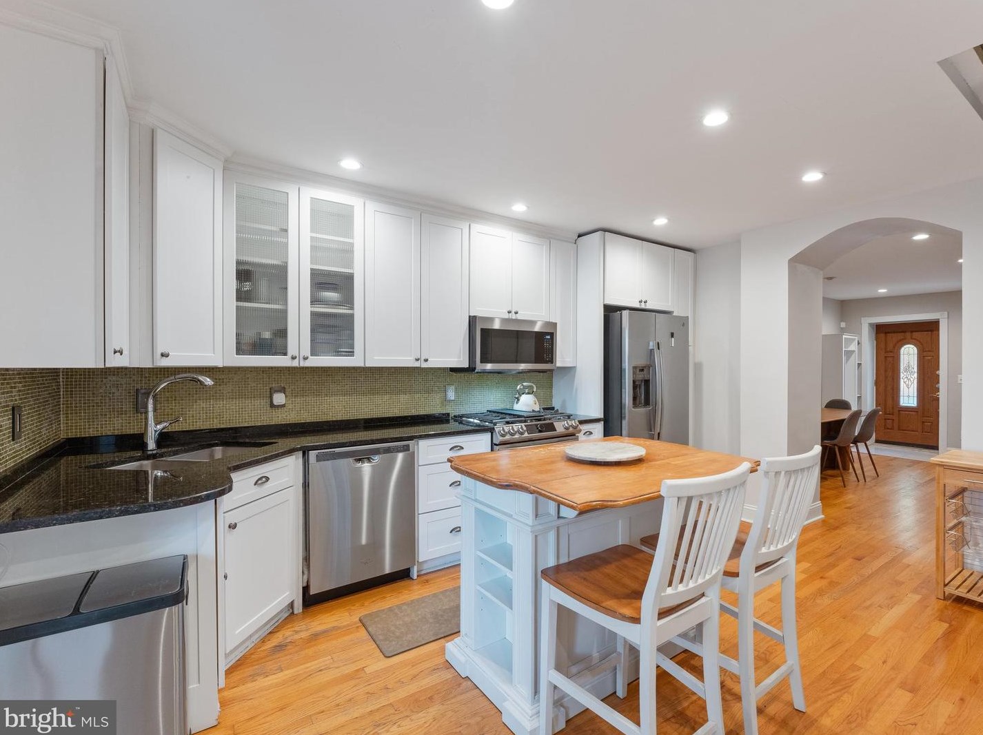 1732 Montrose St, Philadelphia PA  19146-1912 exterior