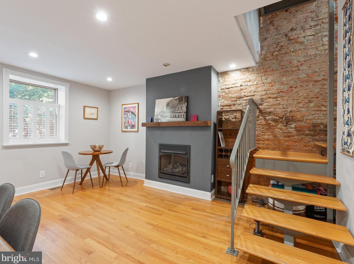 1732 Montrose St, Philadelphia PA  19146-1912 exterior