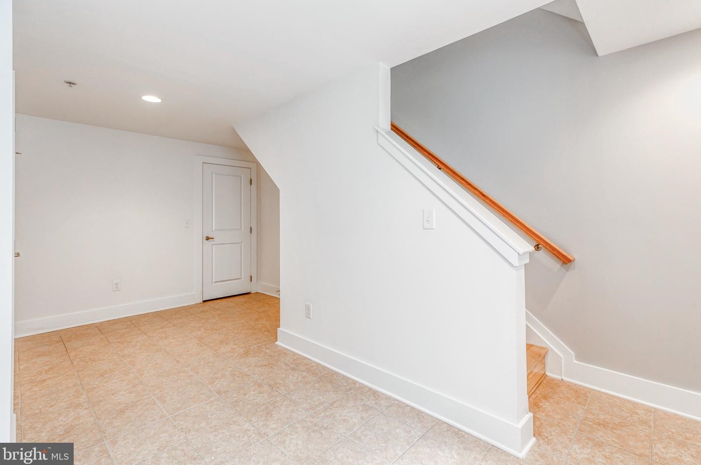 2103 Susquehanna Ave, Philadelphia PA  19121-1416 exterior