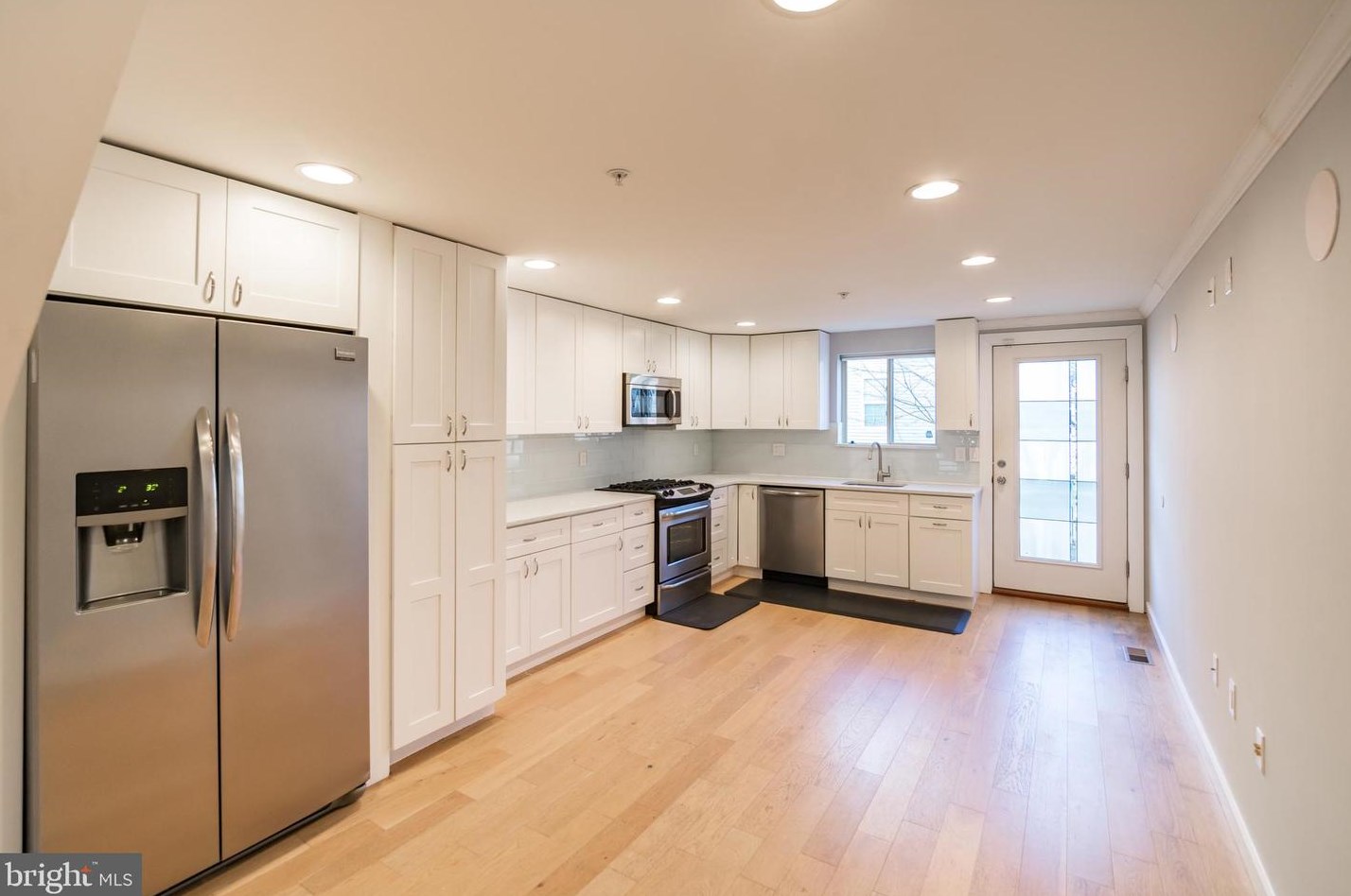 2435 Manton St, Philadelphia, PA 19146