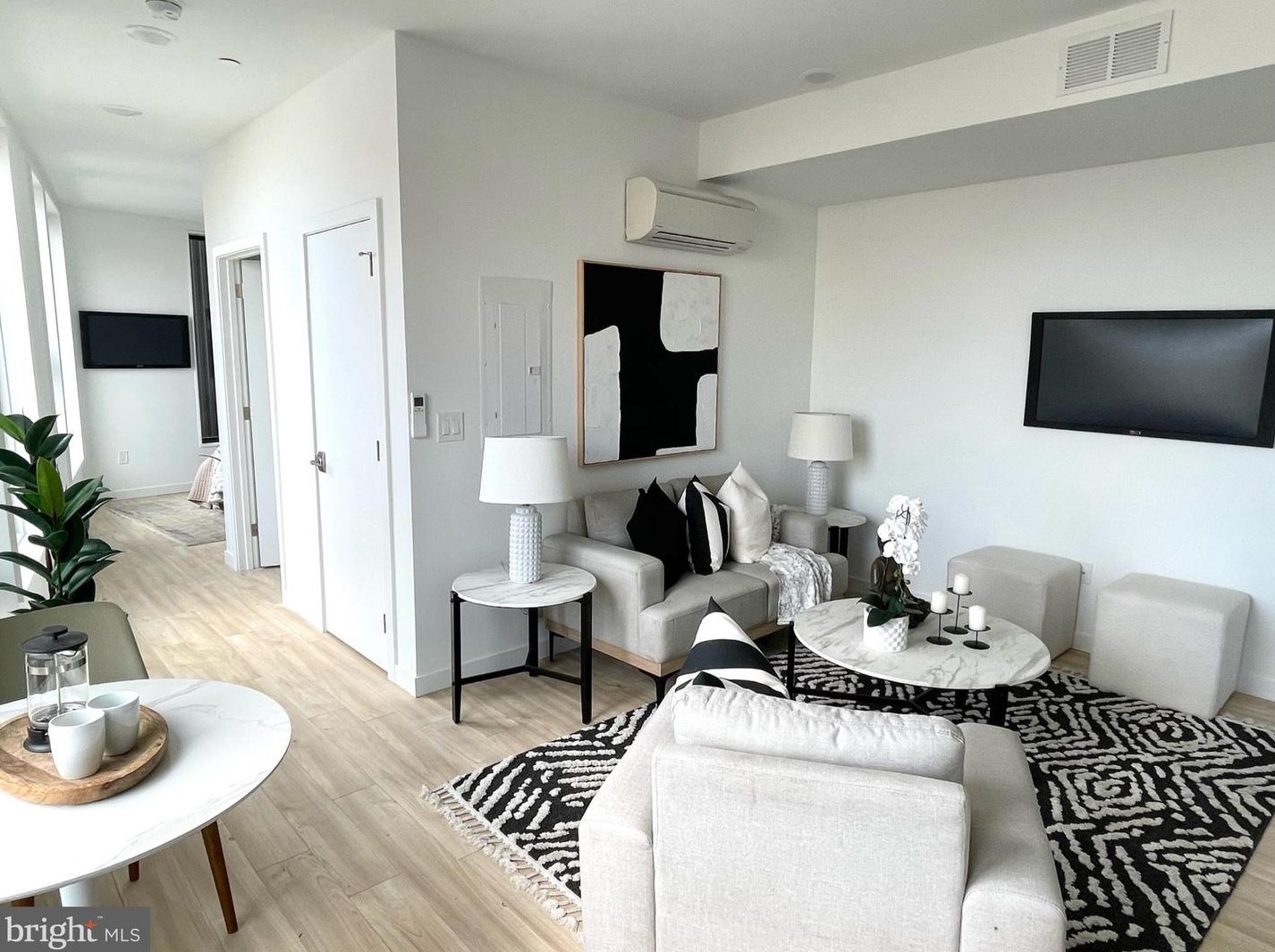 1131 N Front St #207, Philadelphia, PA 19123