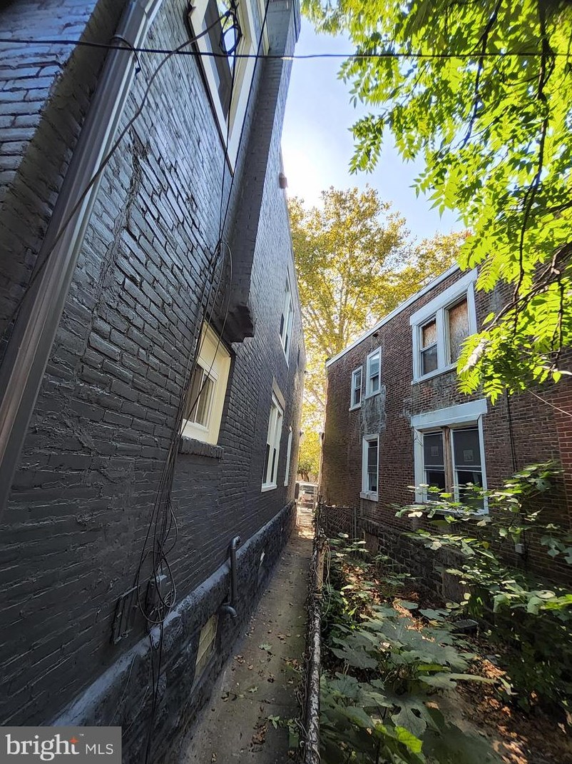 5051 Haverford Ave, Philadelphia PA 19104-1823 exterior