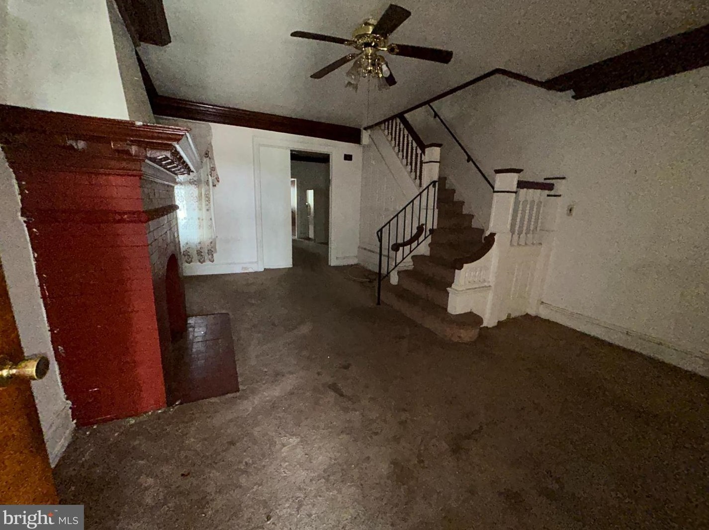 905 60th St, Philadelphia, PA 19143-2317