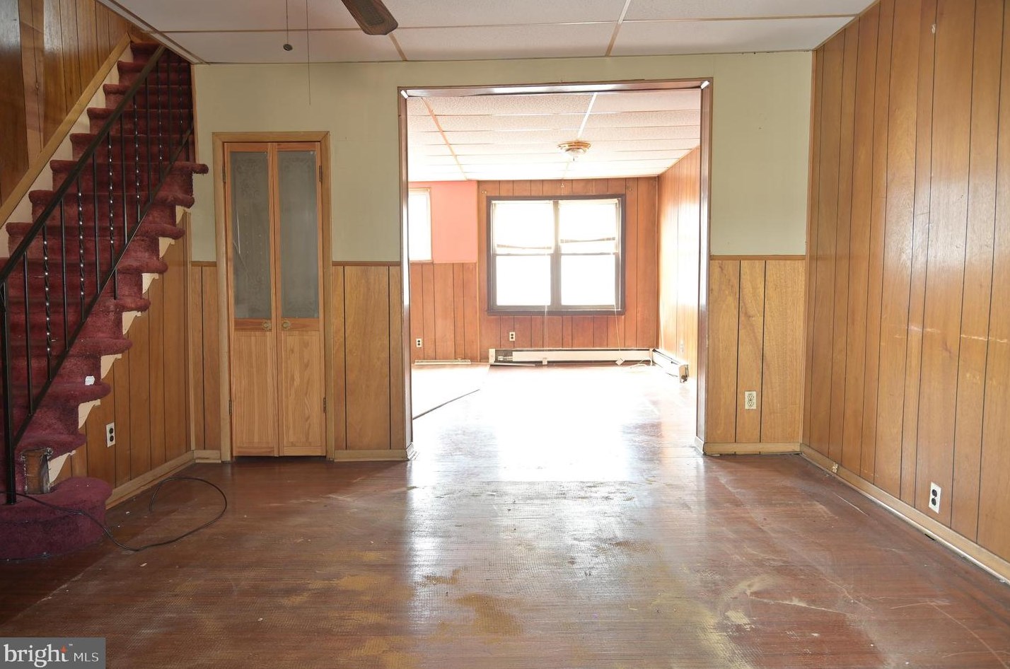 2432 Milan St, Philadelphia, PA 19153-1419