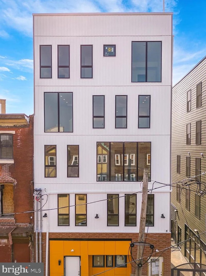 1805 Ridge Ave, Philadelphia PA  19130-1524 exterior