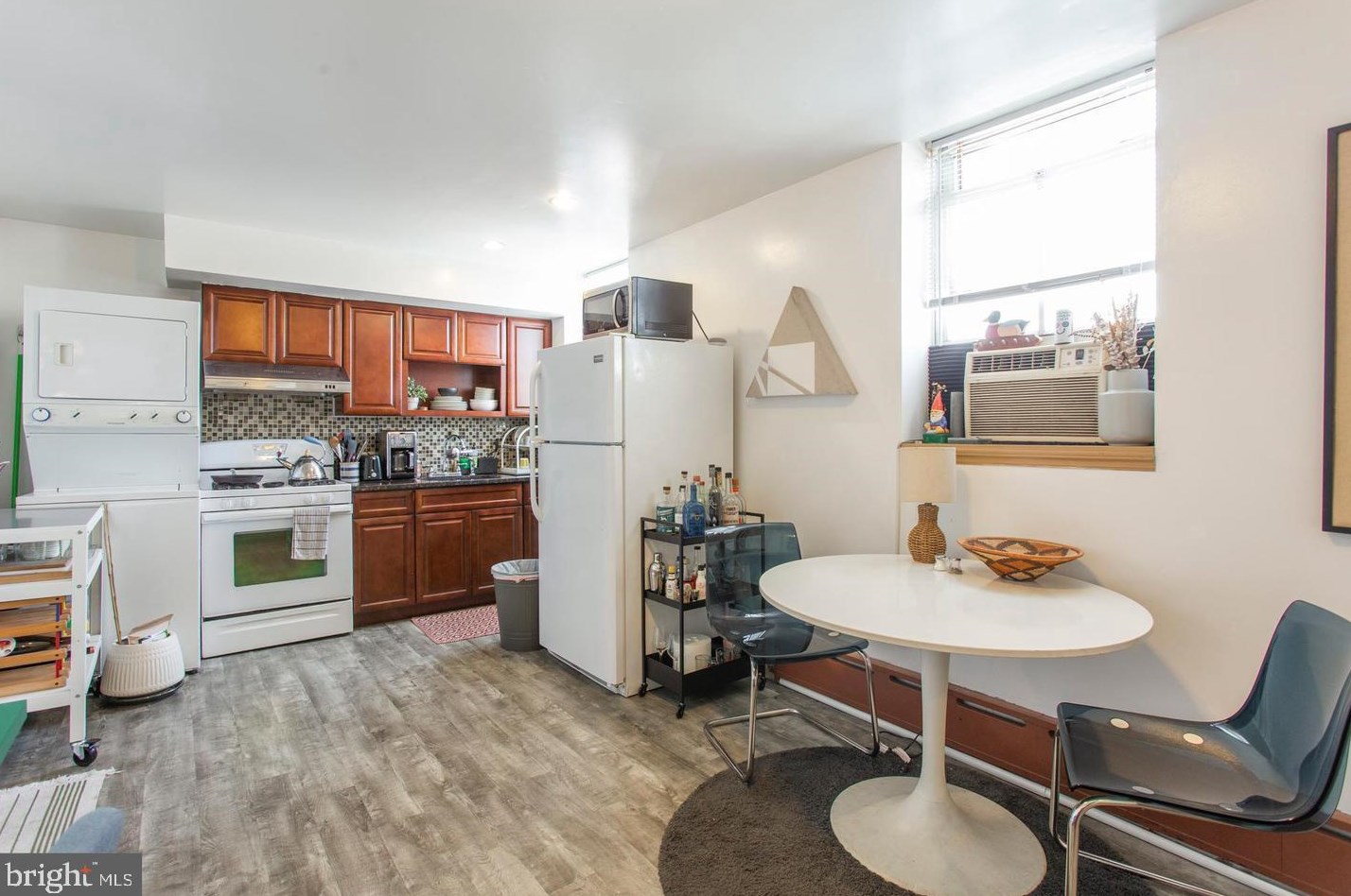 1539 S 9th St #2, Philadelphia, PA 19147