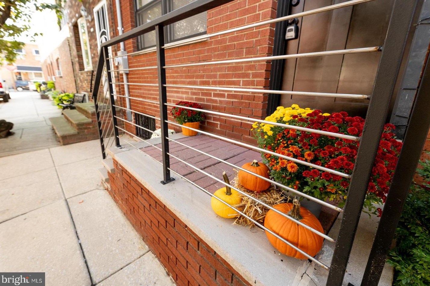 804 Pierce St, Philadelphia, PA 19148-1632