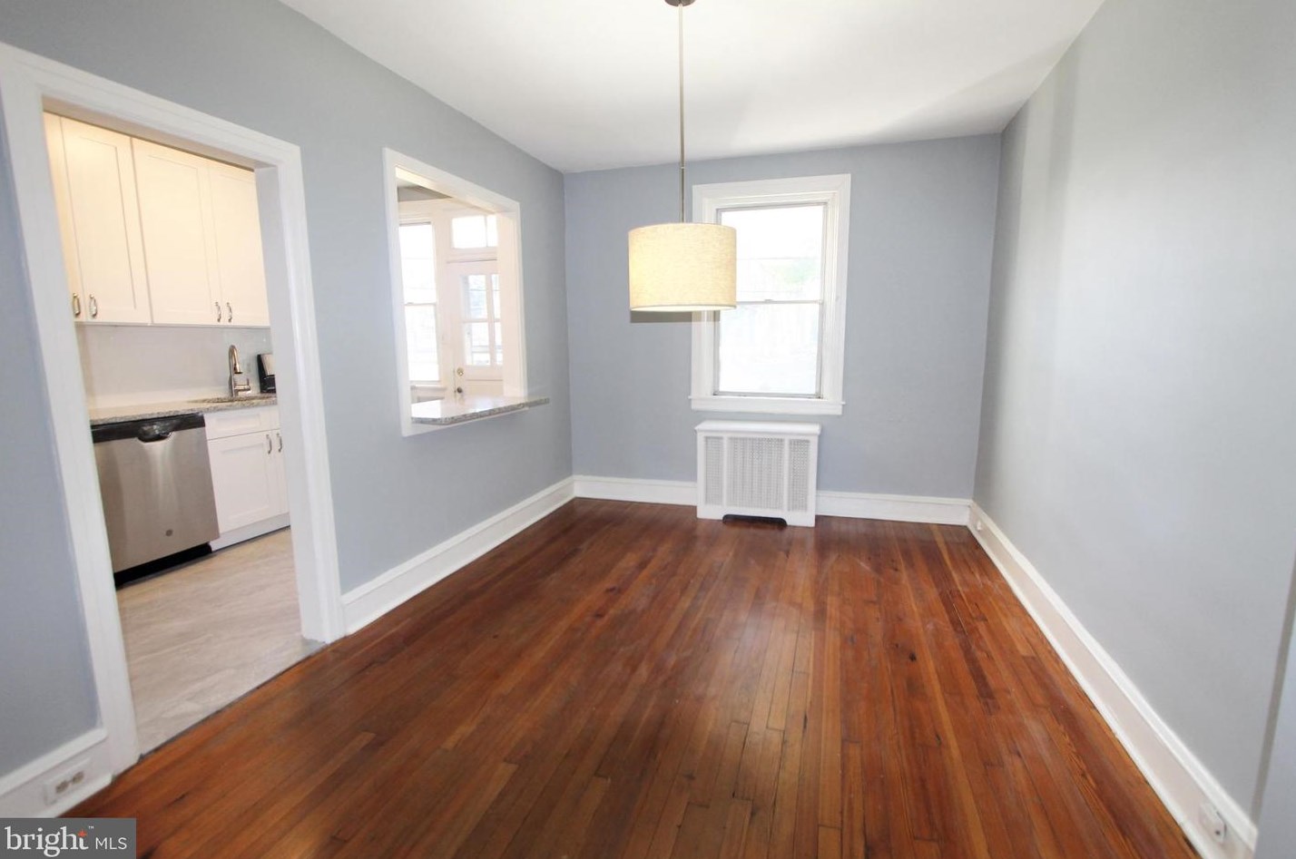 8113 Ardleigh St, Philadelphia, PA 19118