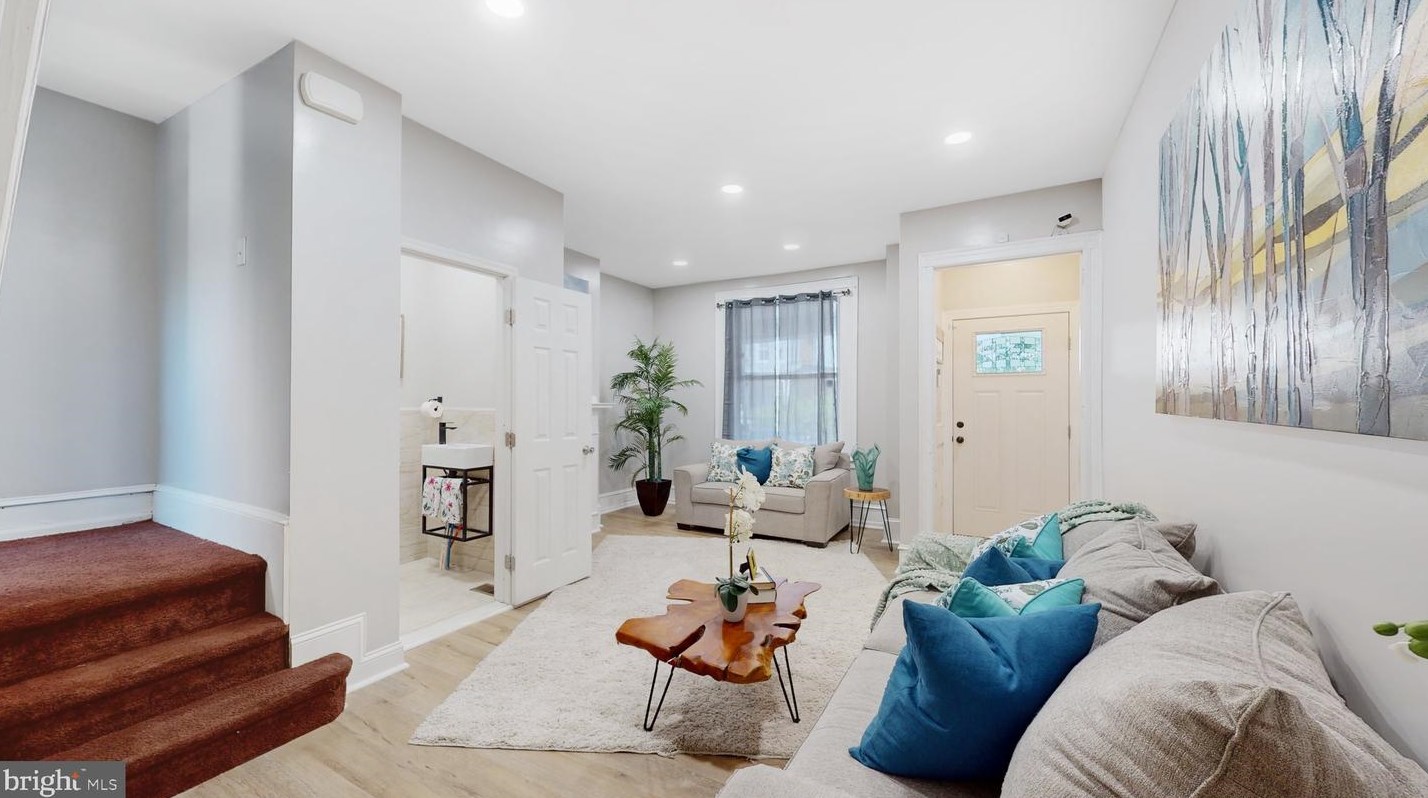 6038 Sansom St, Philadelphia, PA 19139